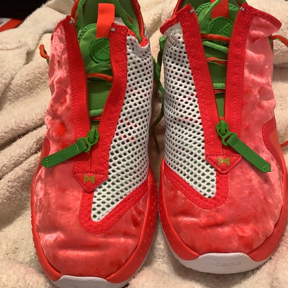 Nike - Picture 2 of 7